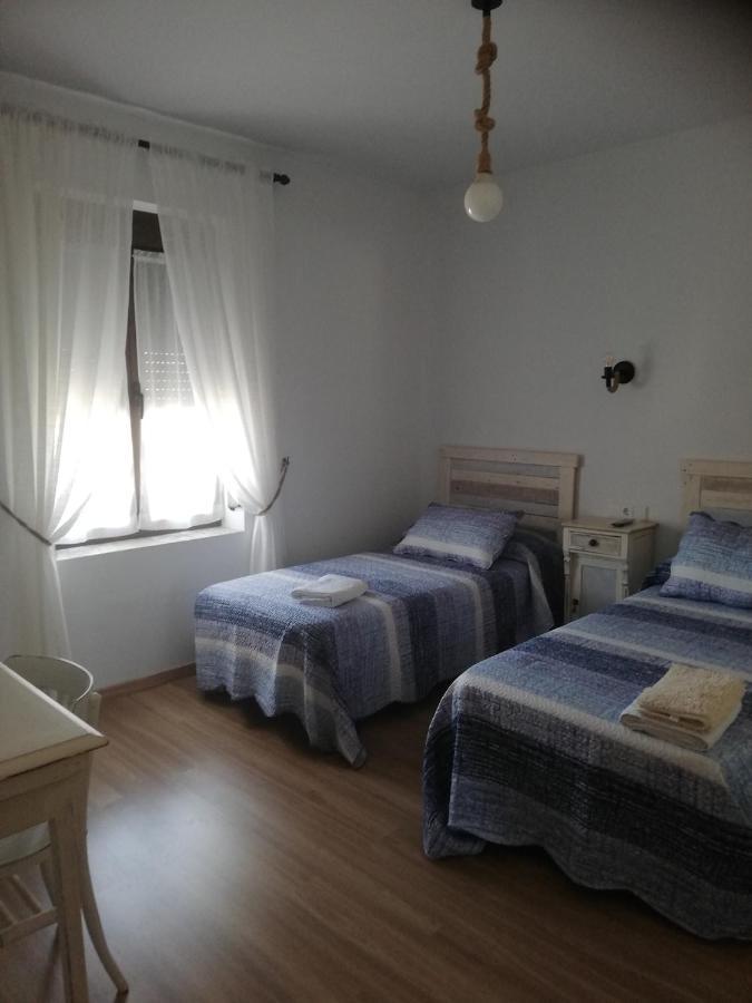 Hostal El Lugar De La Mancha Argamasilla De Alba Luaran gambar