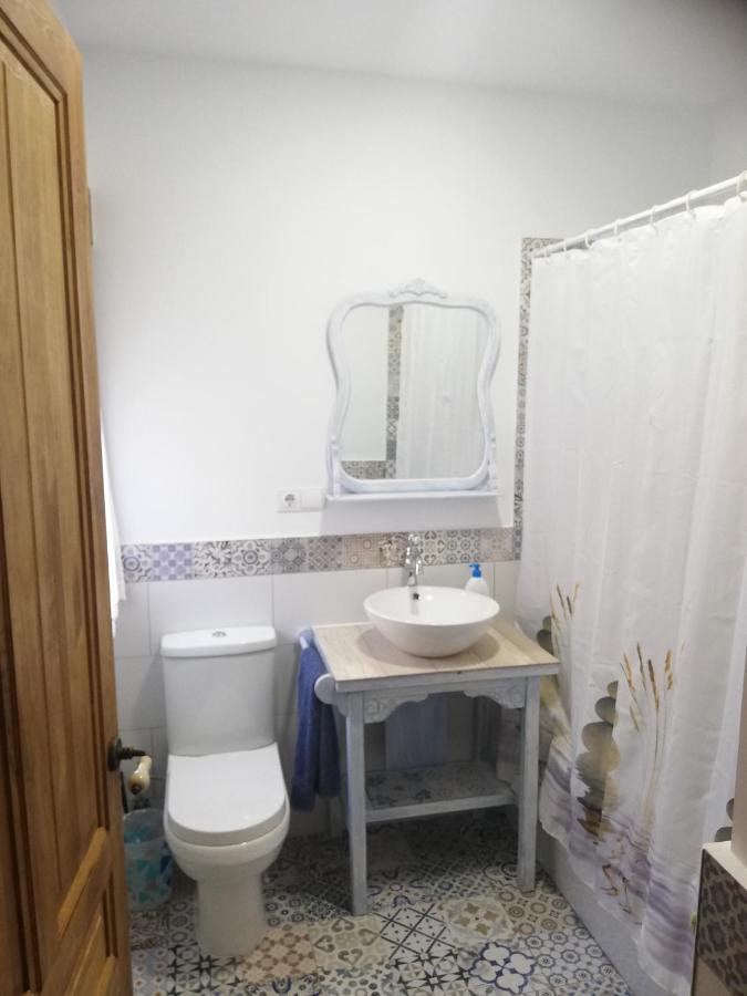 Hostal El Lugar De La Mancha Argamasilla De Alba Luaran gambar