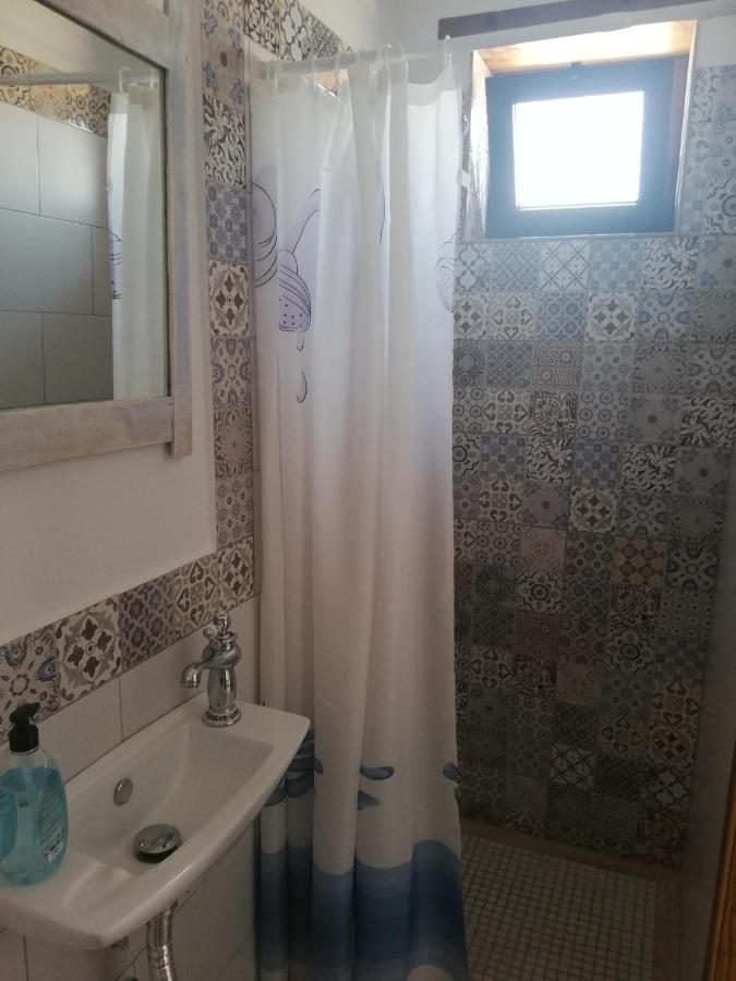 Hostal El Lugar De La Mancha Argamasilla De Alba Luaran gambar