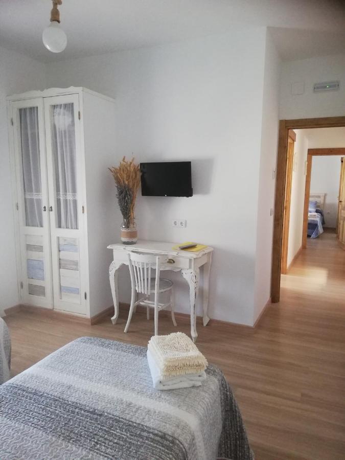 Hostal El Lugar De La Mancha Argamasilla De Alba Luaran gambar