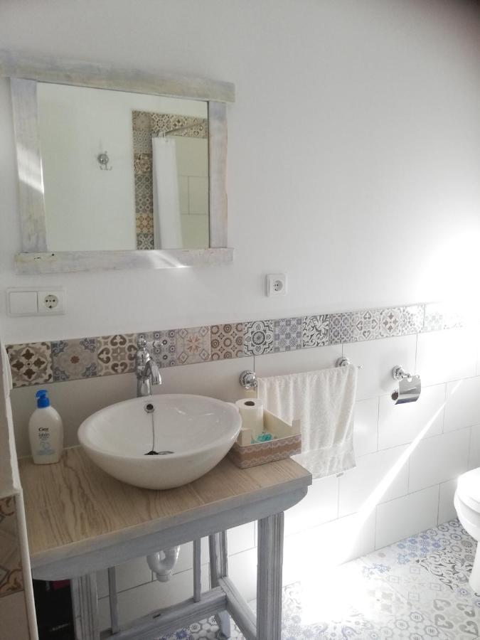 Hostal El Lugar De La Mancha Argamasilla De Alba Luaran gambar